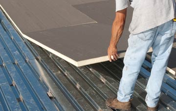 benefits of insulating Cwm Ffrwd Oer flat roofing